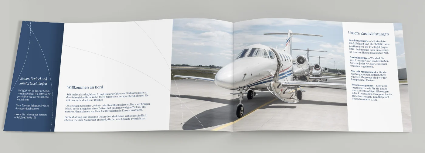 PEAK AIR – Corporate Design · Imagebroschüre mit Flugzeugseite · Schönefeld