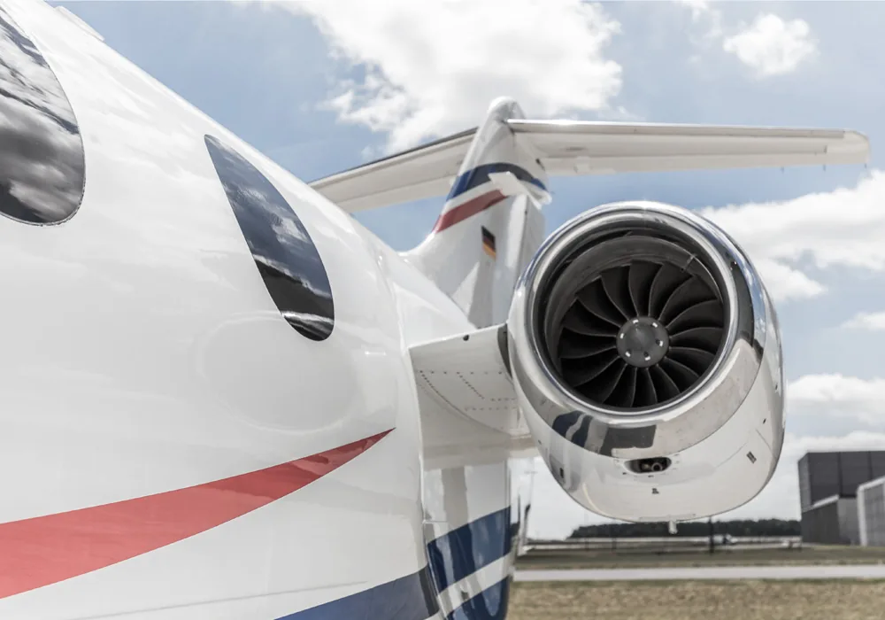 Detailaufnahme des Triebwerks – Detailaufnahme für PEAK AIR in Schönefeld