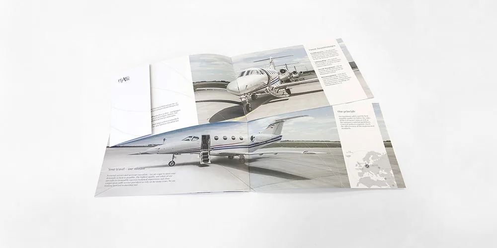 Gestrichelte Flugbahnen als Corporate Element für PEAK AIR