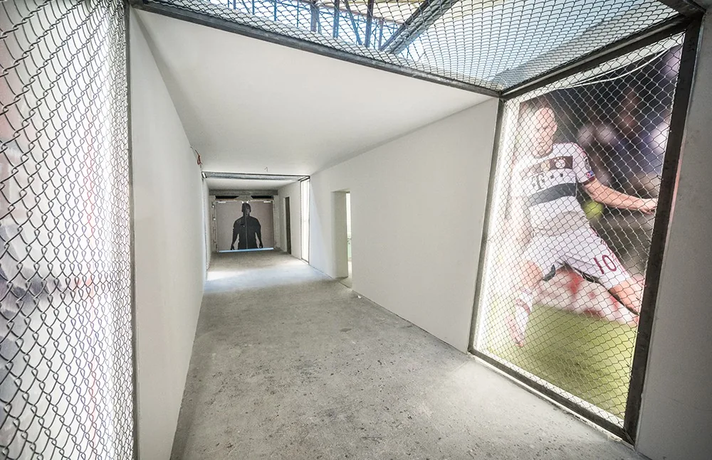 Fußballstar im Tunnel – Location Branding für Adidas in Berlin
